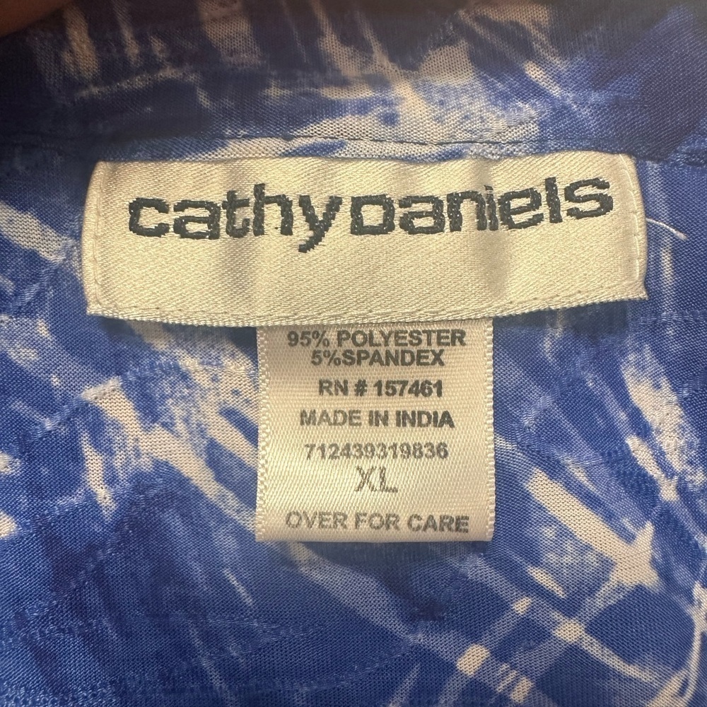 Cathy Daniels Women’s XL Blue White Abstract Print Tunic Blouse 3/4 Sleeve - Picture 3 of 8